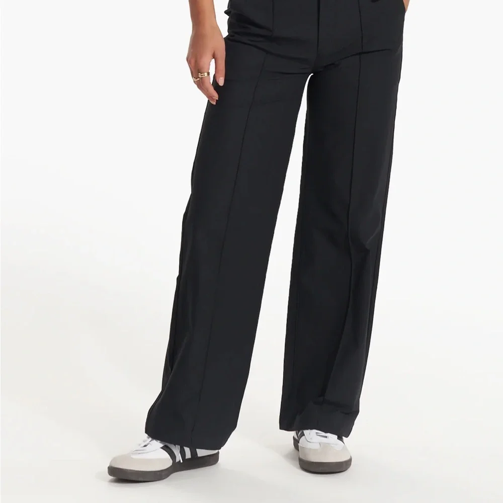 Vuori Wideleg Pant - Medium Short - Picture 1 of 4